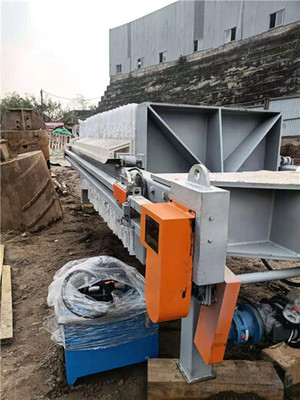 酒泉地區(qū)專業(yè)泥漿處理解決方案 打樁泥漿脫水壓濾機及固化劑整套設(shè)備出租